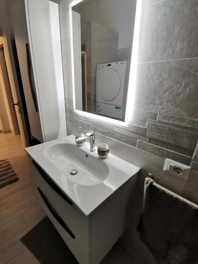 Shining House In Milan Lejlighed Eksteriør billede
